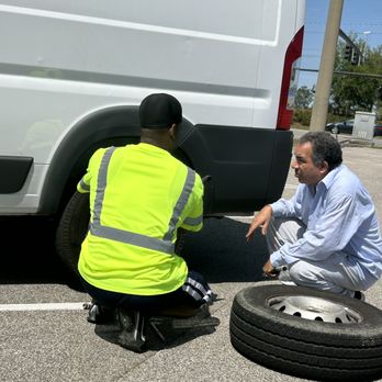 24/7 Battery Replacement Louisiana - Spare Tire Change On Commercial Transport Van. - Roadside Assistance Near Me 24/7 Battery Replacement Louisiana - Spare Tire Change On Commercial Transport Van. - Roadside Assistance Near Me