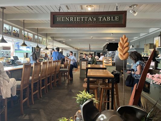 Henrietta's Table by null