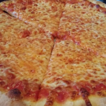 Wonder Bar Restaurant - Cheese pizza ar Wonder Bar - Pizza Near Me - Worcester, Massachusetts