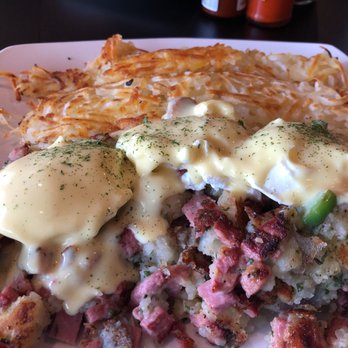 The Scratch Room - Corned Beef Benedict - Breakfast & Brunch Near Me - Anaheim, California