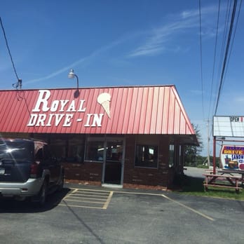 Royal Drive In - a car parked in front of a restaurant - Fast Food Near Me - Ridgeway, Pennsylvania Royal Drive In - a car parked in front of a restaurant - Fast Food Near Me - Ridgeway, Pennsylvania