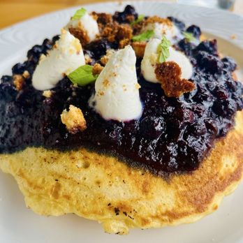 Kapa Hale - Blueberry Pancakes - Hawaiian Near Me - Honolulu, Hawaii Kapa Hale - Blueberry Pancakes - Hawaiian Near Me - Honolulu, Hawaii