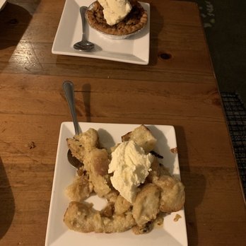 Southern Roots - Bread pudding, apple pie - Southern Near Me - Jamestown, North Carolina