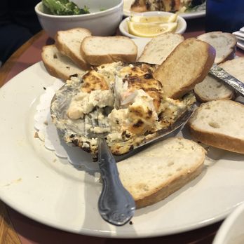 Mo's Seafood - The nasty, flavorless crab dip - Seafood Near Me - Towson, Maryland