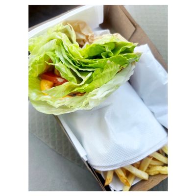 In-N-Out Burger by null