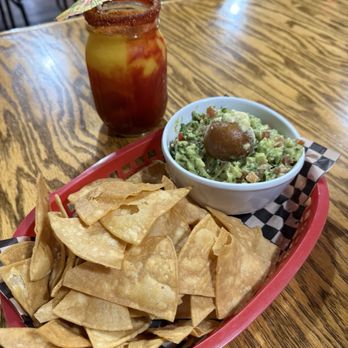 La Cabana de Raya - Chips and guacamole - Mexican Near Me - Astoria, Oregon