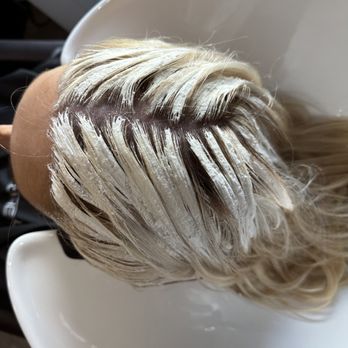 Reflective Styles - Balayage hilight - Hair Salons Near Me - Uniontown, Ohio Reflective Styles - Balayage hilight - Hair Salons Near Me - Uniontown, Ohio