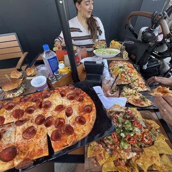 Finney's Crafthouse - Stevenson Ranch - New American Near Me - Stevenson Ranch, California