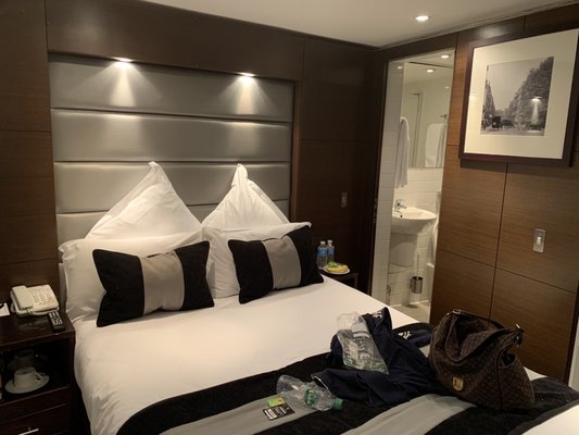 Inhabit, Queen's Gardens - a member of Design Hotels by null