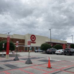Target - Storefront from parking lot
