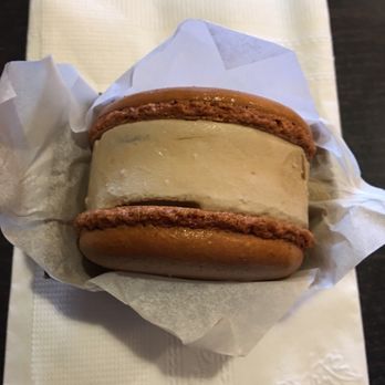 Tasty Pot - Coffee Macaron Ice Cream Sandwich (4 stars) - Taiwanese Near Me - Dublin, California