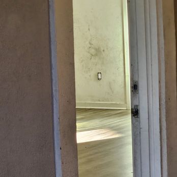 Homecoming At Creekside - Roach infested apartment - Apartments Near Me - Sacramento, California Homecoming At Creekside - Roach infested apartment - Apartments Near Me - Sacramento, California