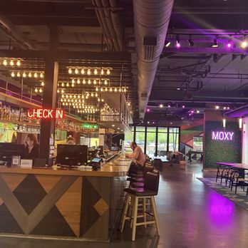 Moxy Chattanooga Downtown - Check in and Bar area - Hotels Near Me - Chattanooga, Tennessee Moxy Chattanooga Downtown - Check in and Bar area - Hotels Near Me - Chattanooga, Tennessee