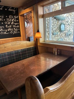 The Schooner Restaurant & Lounge by null