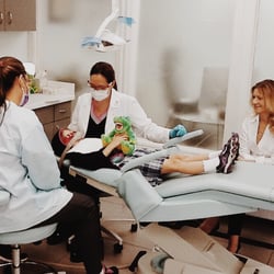 Casa Smiles - Dr. Abreu-Hernandez at work!