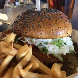 Rôtisserie St-Hubert - Piri Piri Chicken Burger