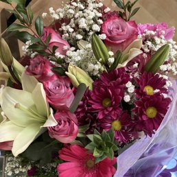 Beautiful spring bouquet - the photo does not do it justice - it was HUGE!