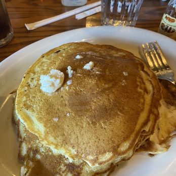 Cracker Barrel Old Country Store - American Near Me - Greenville, South Carolina