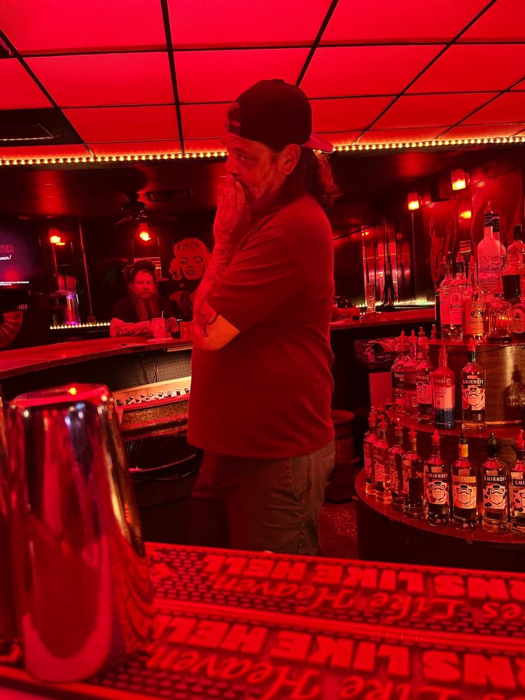 ST NICK’S LOUNGE Updated September 2024 3116 Atlantic Blvd