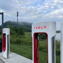 Tesla Supercharging Station - Atkins VA Tesla Supercharger #ontheroad #roadtrip #teslasupercharger #atkinsVA #preservefootprints