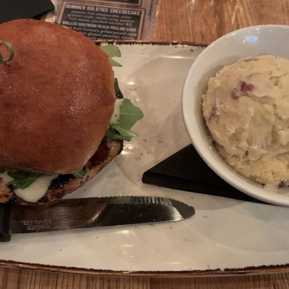 The Red Rooster with Garlic Mashed Potatoes The Red Rooster with Garlic Mashed Potatoes