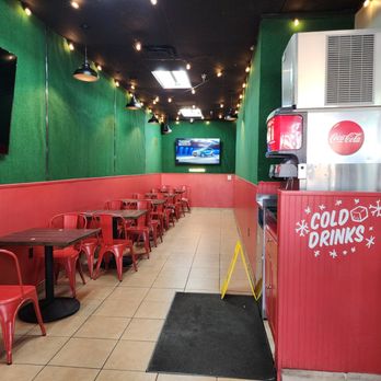 Burger Hub - The hallway to the restroom. - Halal Near Me - Sacramento, California Burger Hub - The hallway to the restroom. - Halal Near Me - Sacramento, California