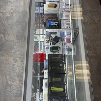 Smokeland Smoke - Vapes & Mods - Tobacco Shops Near Me - Old Bridge, New Jersey