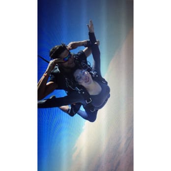 Skydive Lodi Parachute Center - Skydiving Near Me - Acampo, California Skydive Lodi Parachute Center - Skydiving Near Me - Acampo, California