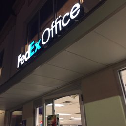 FedEx Office of Dedham -- 287 Providence Highway, Dedham           Storefront