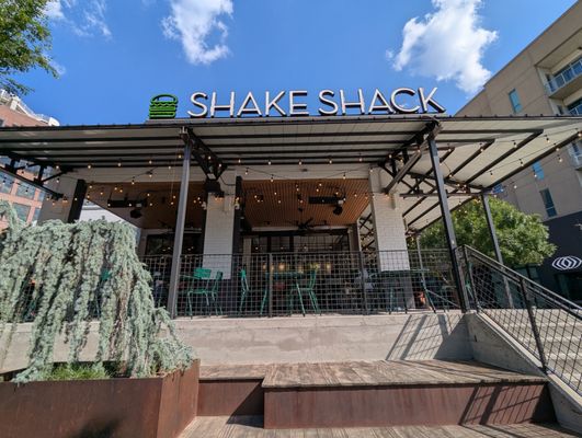 Shake Shack West Midtown by null