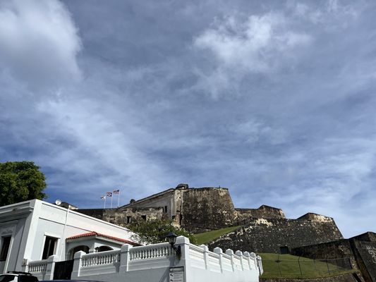 San Cristóbal Castle by null