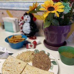 Taqueria Mexicana El Tarazco - Quesadilla with bean and rice
