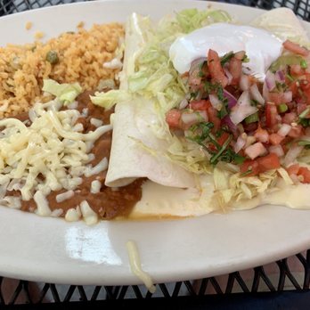 Los Gallos Mexican Restaurant - Seafood enchiladas - Mexican Near Me - Bedford, Ohio