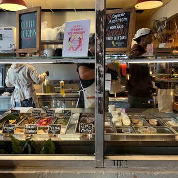 Mazra - Mediterranean Near Me - San Bruno, California