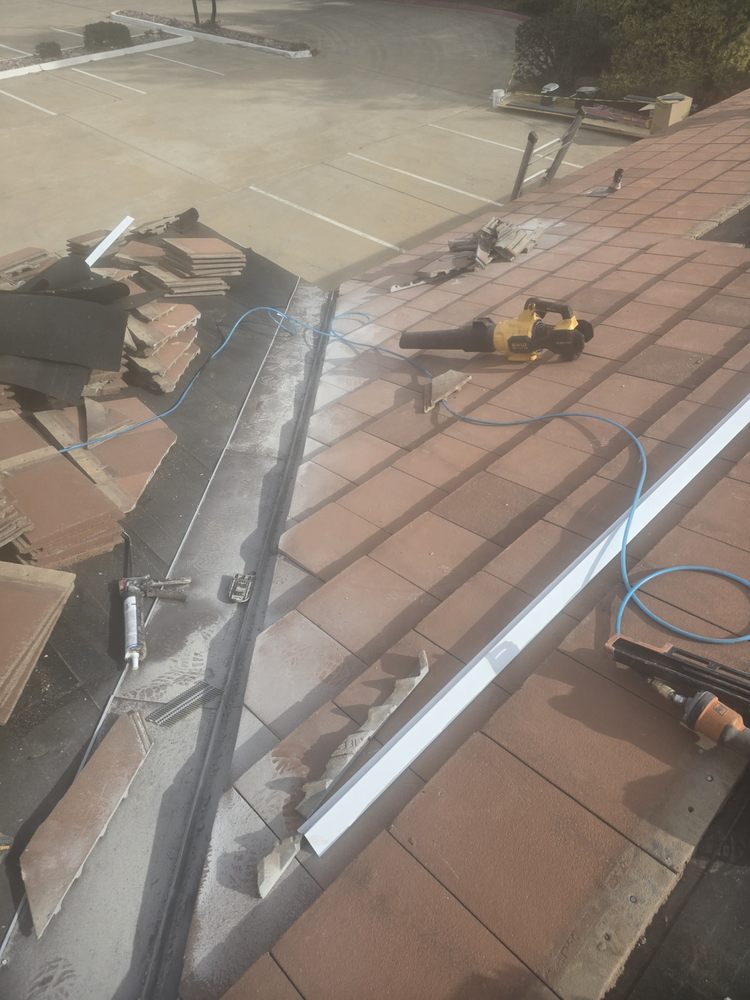 Slide of Tonty Roofer