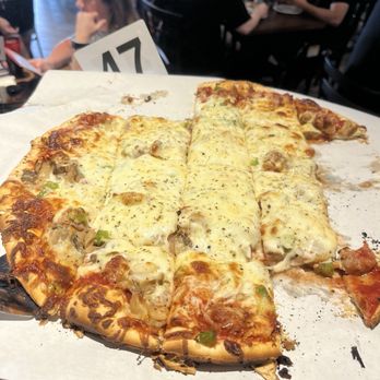 Villa Nova Pizza - Pizza Near Me - Lockport, Illinois