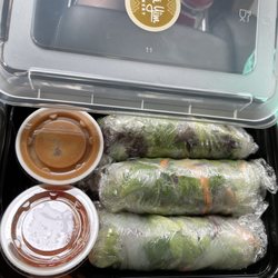 Ma Yim Bakery - Fresh veggie rolls
