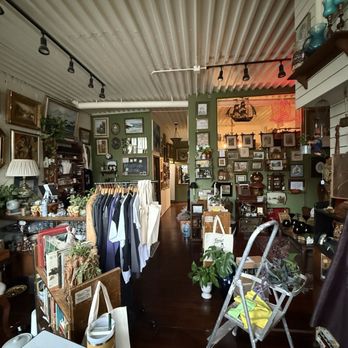 Guest Room - Store entryway - Used, Vintage & Consignment Near Me - Cleveland, Ohio Guest Room - Store entryway - Used, Vintage & Consignment Near Me - Cleveland, Ohio