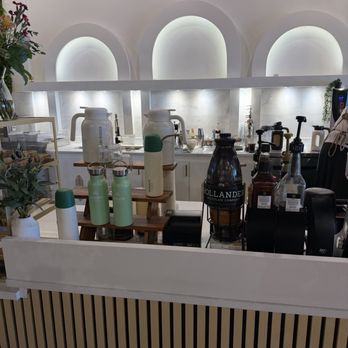 Qamaria Yemeni Coffee - Drink ordering counter - Coffee & Tea Near Me - Latham, New York