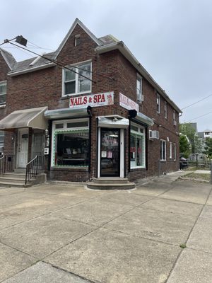 4 Seasons Nails & Spa Rising Sun