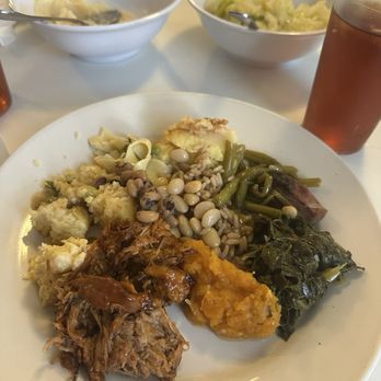 Mrs Wilkes' Dining Room - Lunch - Southern Near Me - Savannah, Georgia Mrs Wilkes' Dining Room - Lunch - Southern Near Me - Savannah, Georgia