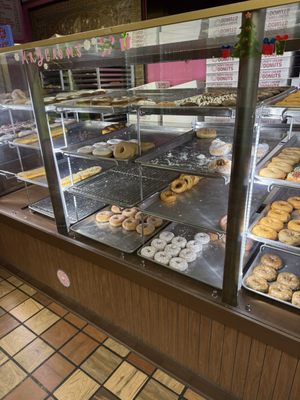 Puffy Cream Donuts Plus by null