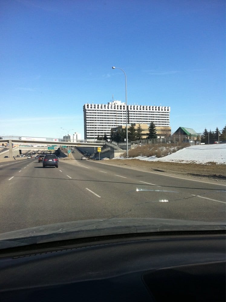 GLENMORE LANDING SHOPPING CENTRE Updated April 2024 1600 90 Avenue SW, Calgary, Alberta GLENMORE LANDING SHOPPING CENTRE Updated April 2024 1600 90 Avenue SW, Calgary, Alberta