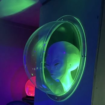 Roswell UFO Spacewalk - Talking head - Art Galleries Near Me - Roswell, New Mexico Roswell UFO Spacewalk - Talking head - Art Galleries Near Me - Roswell, New Mexico