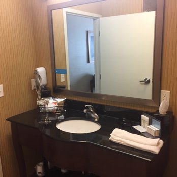 Hampton Inn & Suites Aberdeen - Hotels Near Me - Aberdeen, South Dakota Hampton Inn & Suites Aberdeen - Hotels Near Me - Aberdeen, South Dakota