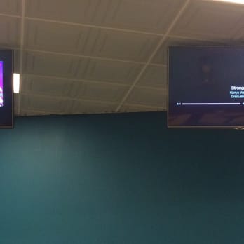 Chapati - Why the tv picture - well they have 3 of them an while I enjoyed the music; music video's might make better use of the technology? - Indian Near Me - Indianapolis, Indiana