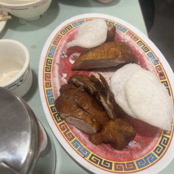Wong Kei Restaurant - Roast duck - Chinese Near Me - London, XGL Wong Kei Restaurant - Roast duck - Chinese Near Me - London, XGL