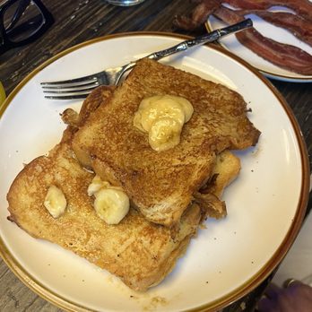 Blvd Bistro - Brioche French Toast - American Near Me - New York, New York Blvd Bistro - Brioche French Toast - American Near Me - New York, New York
