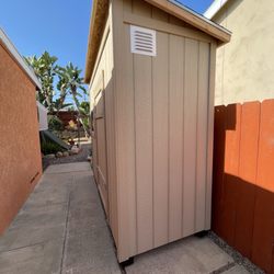 Quality Sheds - Lots of wall space with height of shed.