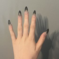 Ellis Beauti Salon - Acrylic nails